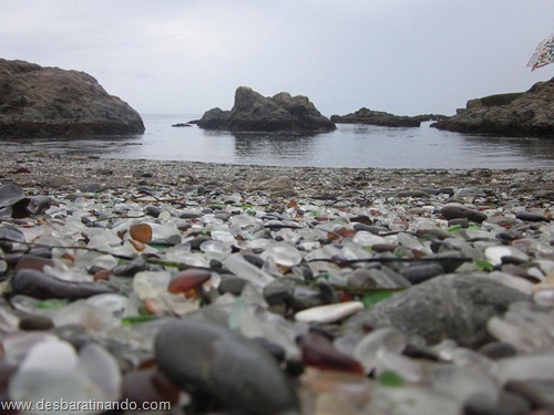 praia de vidro glass beach ocean desbaratinando (11)