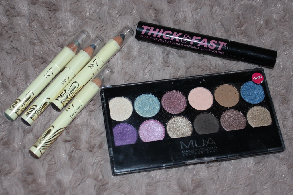 [shopping%2520the%2520stash%25201%2520%25284%2529%255B4%255D.jpg]