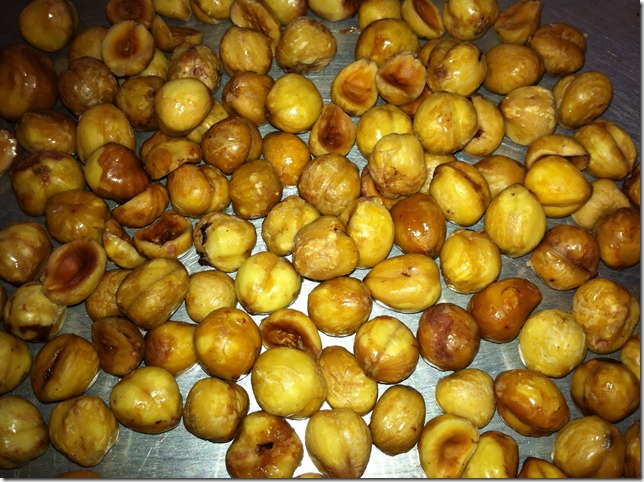 Peeled and roasted hazelnuts