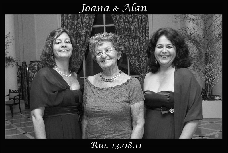 Fotos de Joana e Alan - 13.08.11. Foto numero 030 da Social Click Fotografia Digital, do Rio de Janeiro, RJ, que faz fotos divertidas, fotos malucas, fotos com fantasias, fotos na hora, fotografia maluca, fotografia divertida com molduras personalizadas. camarim movel foto casamento album de assinatura ao vivo daniel cruz decoração jornalismo copacabana palace fotos divertidas malucas maluca animadas animado 15 anos festa debutante festas fotoproduto