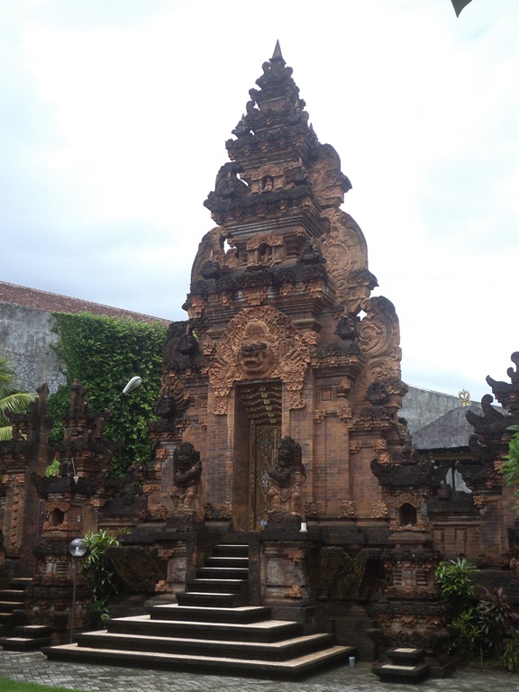 [Indonesia-Bali-Kuta-Temple-January-2%255B2%255D.jpg]