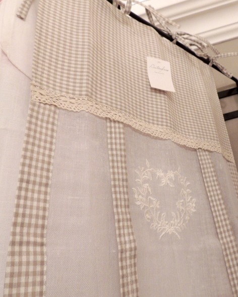 Shabby and Charme: Tende, tendine , tendoni e altro… da Shabby ... Shabby and Charme: Tende, tendine , tendoni e altro… da Shabby ...