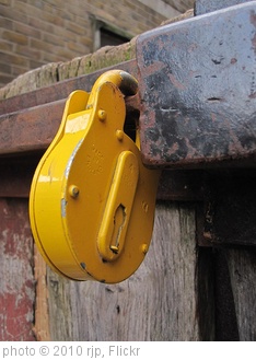 'Padlock' photo (c) 2010, rjp - license: http://creativecommons.org/licenses/by/2.0/