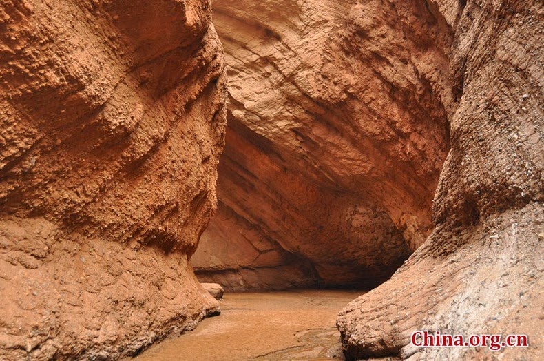 tianshan-canyon-4