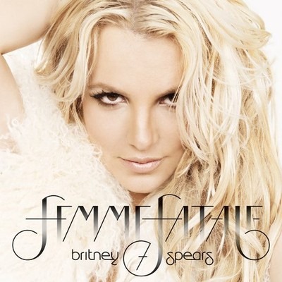 [mid-Britney-Spears-Femme-Fatale-2011%255B3%255D.jpg]