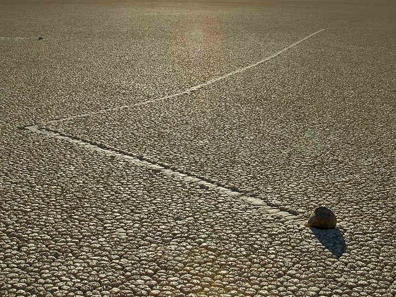 sailing-stones-death-valley-1