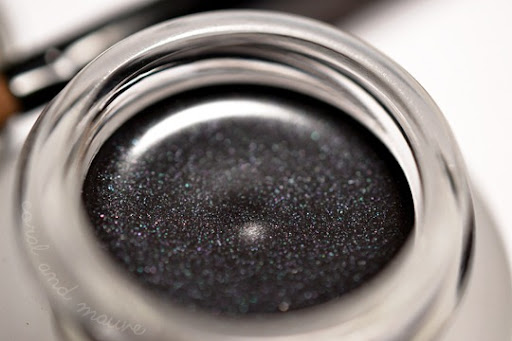 Maybelline_Eyestudio_Lasting_Drama_Gel_Eyeliner_Black_Collection_Black_Chrome_3%25255B3%25255D.jpg