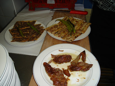 Day 7: Konya; adn this is the end result! A melt in the mouth experience of tandoori meat and etli pide, local pizzeria!