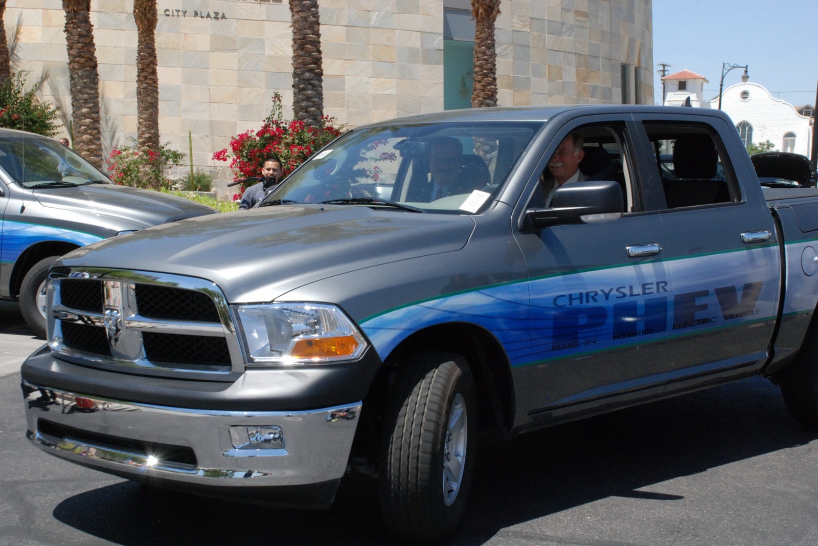 [RAM-Chrysler-PHEV_Test-Fleet-1%255B3%255D.jpg]