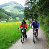02.06.10 Radausflug und wanderung Reinbachwasserfälle Sand in Taufers - Gita in bicicletta a riva