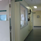 En partant du bureau des soins, en allant vers le bureau d En partant du bureau des soins, en allant vers le bureau d