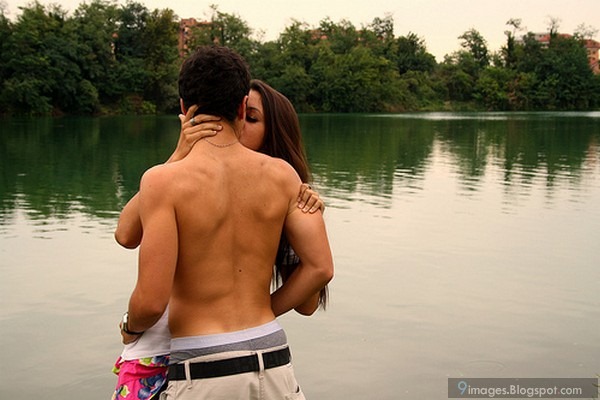 [Kissing-couple-lake-affection-hug-shirtless-boy%255B5%255D.jpg]