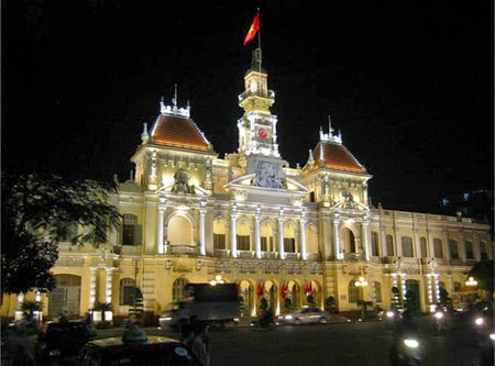 City-Hall-Ho-Chi-Minh-Vietnam