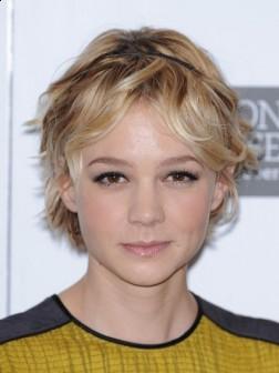 Carey Mulligan with Short Messy Hairstyle
