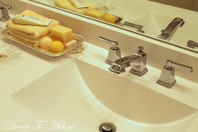 [updated%2520bathroom%2520057-002%255B11%255D.jpg]