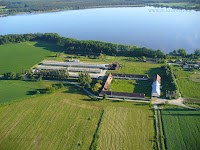 Lhotsky_Dvur_003.JPG