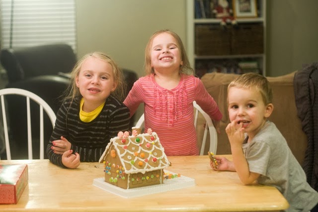 12 24 13_soph tess jacob gingerbread house 4
