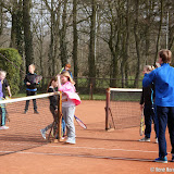 TC Nieuwe Pekela organiseert tennisclinics voor scholieren - Foto's Rene Harms TC Nieuwe Pekela organiseert tennisclinics voor scholieren - Foto's Rene Harms