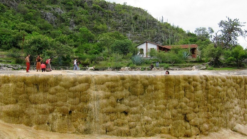 hierve-el-agua-6