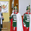 Vitéz Woth Imrét, a Magyar Koronaőrök Egyesületének elnöke a koronaőrök egyenruháját ismerteti.jpg