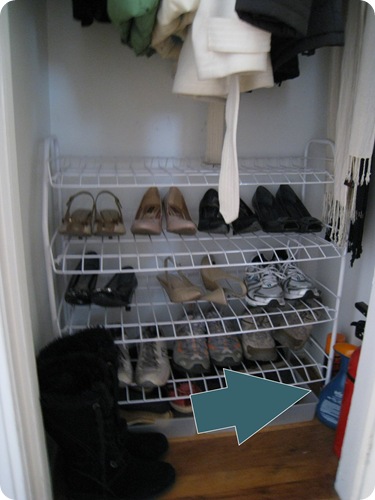 closet_hall_stuffonfloor_athomewithh