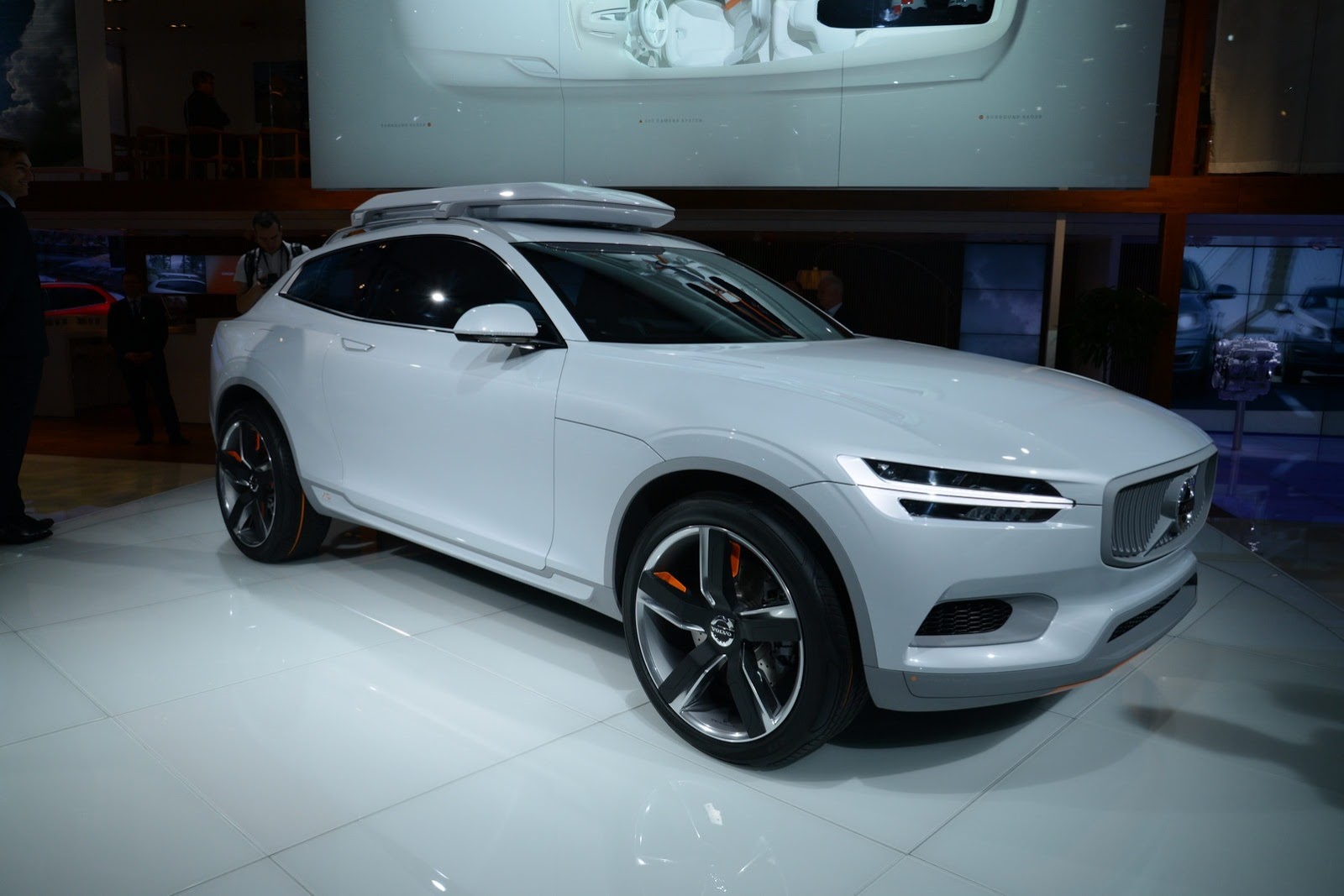 [Volvo-XC-Coupe-Concept-5%255B2%255D.jpg]