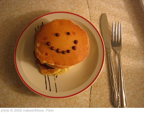'My chocolate chip pancake's having a happy morning' photo (c) 2006, makeshiftlove - license: http://creativecommons.org/licenses/by/2.0/