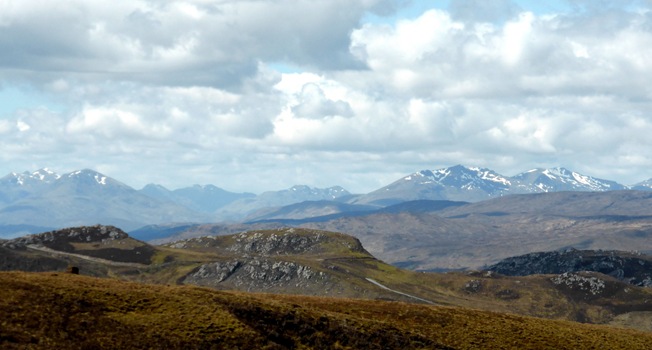 VIEW WEST FROM THE NORTHERN LIP OF THE STRONELAIRG BOWL VIEW WEST FROM THE NORTHERN LIP OF THE STRONELAIRG BOWL