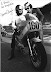 IL MAGO SILVANO: Silvano Bonizzi era il meccanico dei fratelli Sacchi, importanti concessionari Suzuki di Milano, e siccome era bravissimo si occupava delle moto da corsa. Qui siamo a Imola, campionato italiano della 500 nella stagione 1976. Altine, le 500 di allora! E che gommine. Però sfioravano già i 300 all’ora.