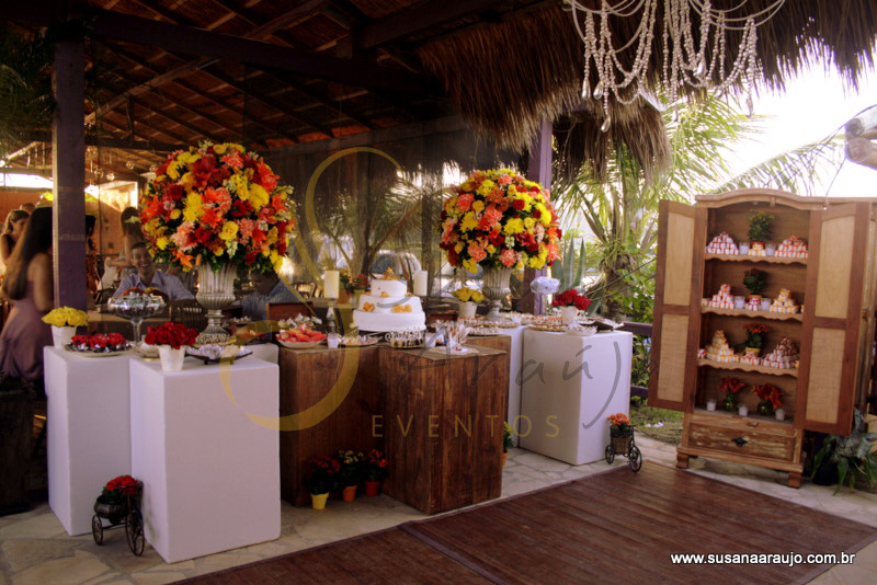 Fotos de Wal e Fróes. Foto numero 09 da cerimonialista Susana Araújo, que faz cerimonial de casamentos, cerimonial de eventos, cerimonial de festas, cerimonial de 15 anos, cerimonial de bodas, cerimonial de eventos sociais, cerimonial de aniversários, decoração de casamento, decoração de festas de 15 anos, decoração de eventos sociais, decoração de aniversários, buffet de casamento, buffet de 15 anos, buffet festas, buffet eventos e assessoria cerimonial em Niterói, RJ, no Rio de Janeiro e em outras cidades do estado do Rio. Cerimonialista Cerimonial Laranja Rustica Amarelo Susana Araújo Eventos Praia Decoração Casamento na praia cerimonial casamento cerimonialista eventos rio casamentos niteroi lembrancinha de salao roteiro para buffet e