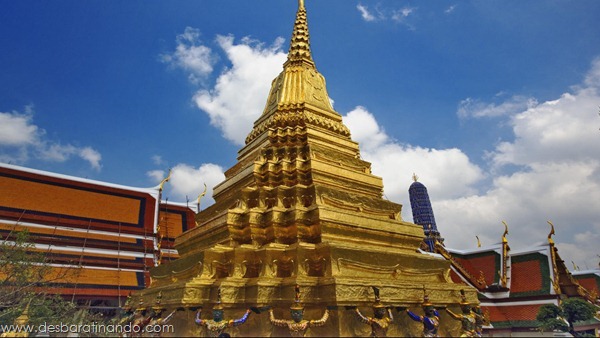 Khon figures guarding gilded stupa, Wat Phra Kaeo, Bangkok, Thailand