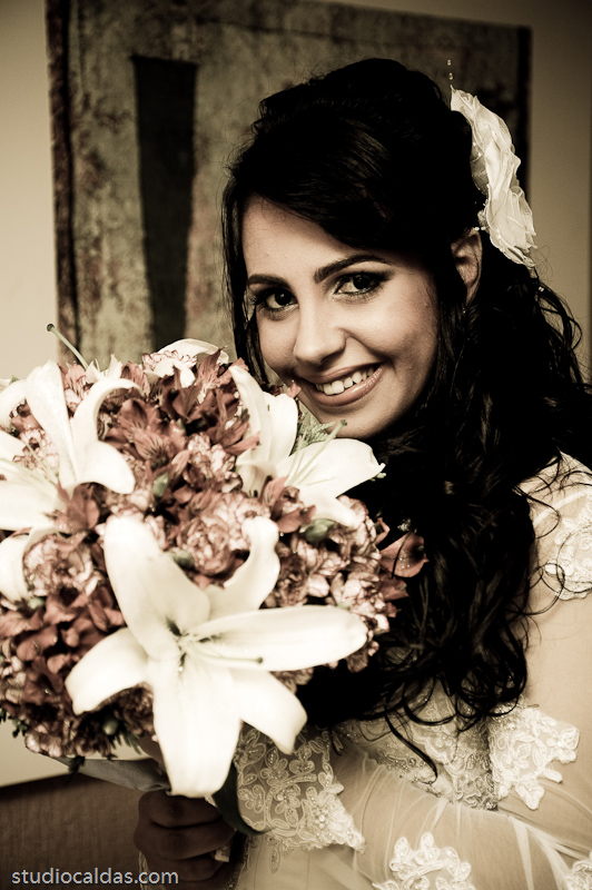Foto número 0030 de Tatiane + Eduardo do Studio Caldas, do Rio de Janeiro, RJ. Lincoln Caldas e equipe fazem fotos de casamento (fotografias de casamentos), fotos de making-of (making of de noiva), fotos em estúdio (ensaios fotográficos), fotos de casal (ensaios fotográficos de e-session), fotos de família, vídeos de casamento (filmagem de casamentos), vídeos de making-of e clipes de casamento. Fotojornalismo e videojornalismo no Rio de Janeiro, RJ. Fotos de Tatiane + Eduardo. Foto numero 0030 do Studio Caldas, do Rio de Janeiro, RJ. Lincoln Caldas e equipe fazem fotos de casamento (fotografias de casamentos), fotos de making-of (making of de noiva), fotos em estudio (ensaios fotograficos), fotos de casal (ensaios fotograficos de e-session), fotos de familia, videos de casamento (filmagem de casamentos), videos de making-of e clipes de casamento. Fotojornalismo e videojornalismo no Rio de Janeiro, RJ. Fotos Posadas Preto-e-branco Espaço 277 Studio Caldas Nova Iguaçú Tatiane e Eduardo fotos casamento rio de janeiro fotografias casal rj foto eventos familia noiva decoracao penteados noivas com festa aliança