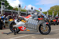 motoczysz_e1pc_at_ttzero_08.jpg motoczysz_e1pc_at_ttzero_08.jpg