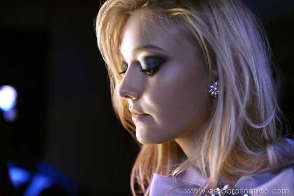 Dakota-Fanning-sexy-sedutora-desbaratinando-sexta-proibida (108) Dakota-Fanning-sexy-sedutora-desbaratinando-sexta-proibida (108)