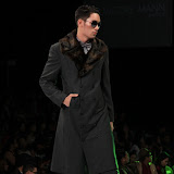 Philippine Fashion Week Spring Summer 2013 Salvatore Mann  (63).JPG