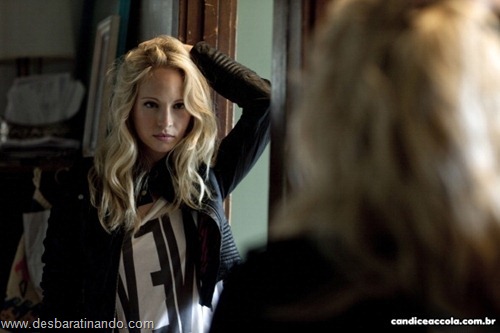 Candice Accola linda loira gata sensual  (30)