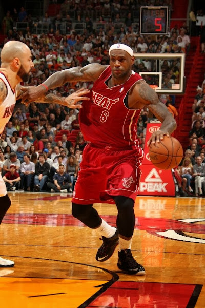LeBron James Wears 3 Shoes in 1 Game Puts Milsap on a Poster