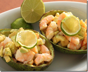 antipaso di gamberetti e avocado