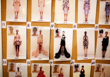 alexander-mcqueen-rtw-ss2012-candids-03_112332357742.jpg_carousel_parties