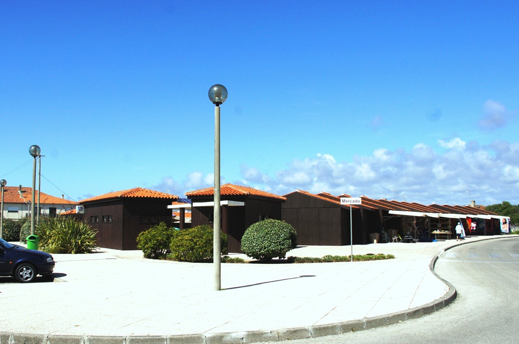 [Gl%25C3%25B3ria%2520Ishizaka%2520-%2520Tocha%2520-%2520mercado%255B4%255D.jpg]