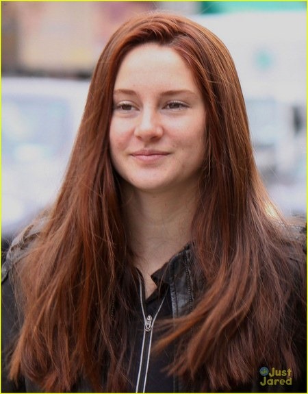 The New Mary Jane Watson Revealed in The Amazing Spider-Man 2 04