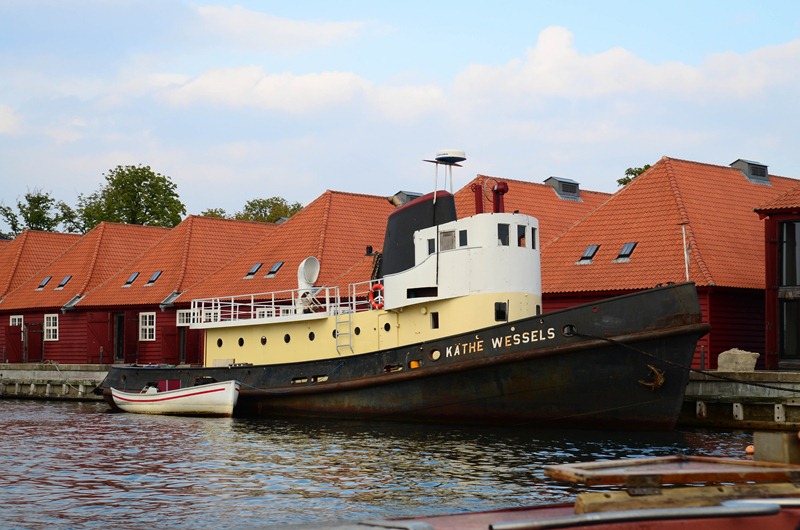 [Copenhagen-boat-tour44.jpg]