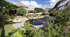 Vista Panoramica Giardino e Piscina