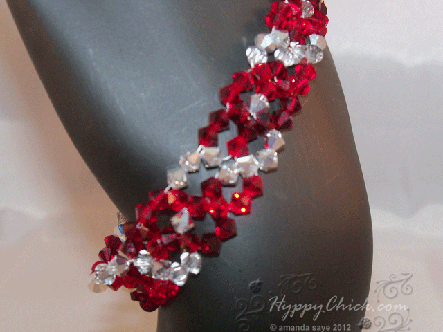 [bracelet1-1%255B2%255D.gif]