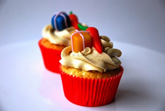 Cupcake met toef sint en piet (Kopie) Cupcake met toef sint en piet (Kopie)