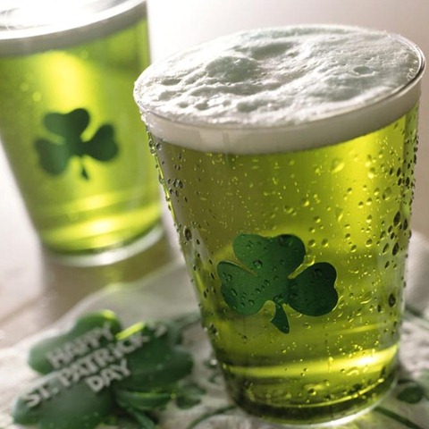 [close-up_of_green_beer_on_st_patricks_day_alh01056%255B6%255D.jpg]