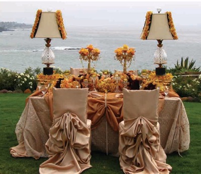 The Cover Girls also offers table overlays and centerpieces