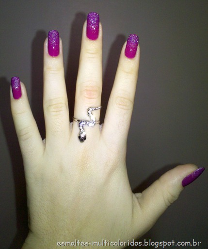 OMBRE NAILS MAGENTA 1