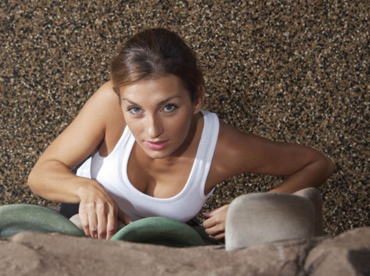 [girls-rock-climbing-13%255B2%255D.jpg]
