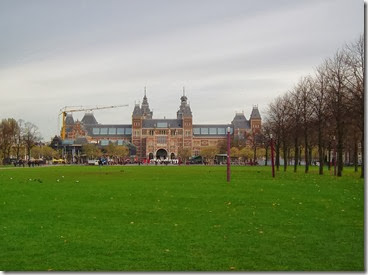 Amsterdam. Museumplein. Museo Rijksmuseum - PB110701